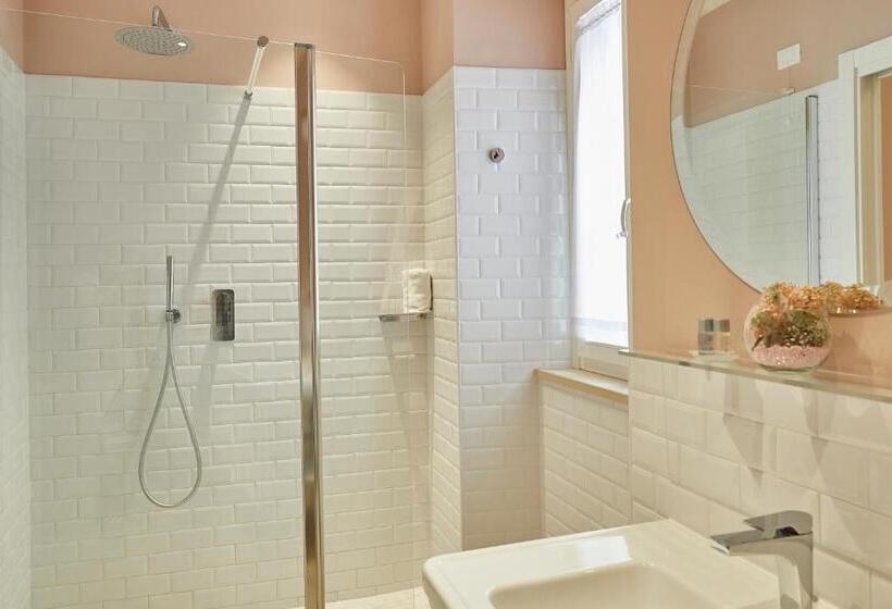 Номер Стандарт, Alemar Sirolo