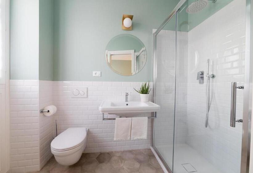 Семейный Номер, Alemar Sirolo