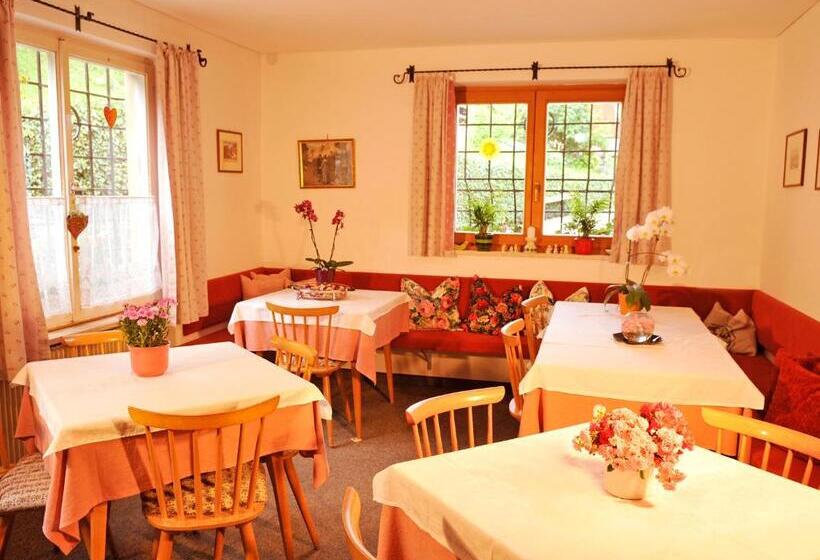 Quarto Estandar, Haus Gilli
