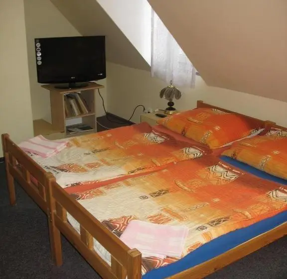 スタンダードルーム, Penzion   Restaurace Na Výšince