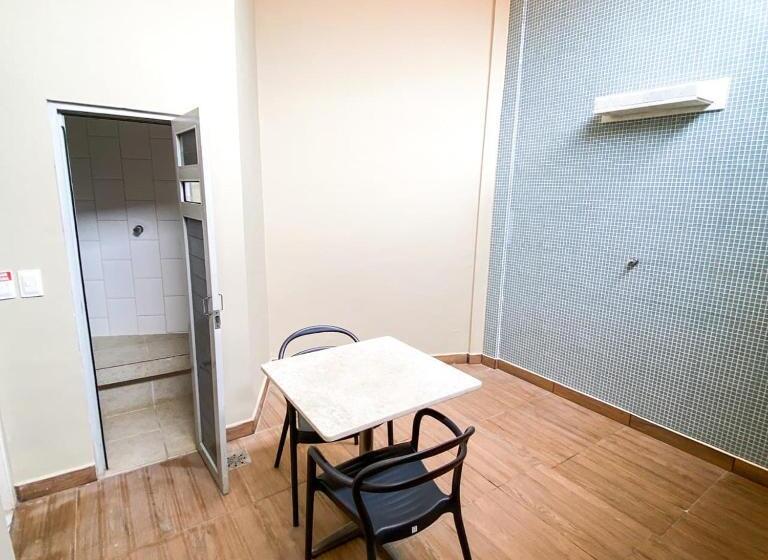 جناح, Tropicos Motel