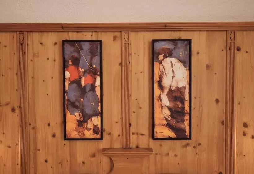 Habitació Estàndard, Traube