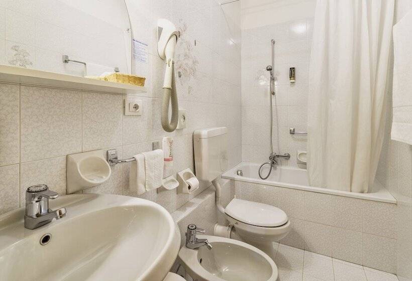 スタンダードシングルルーム, Aquila