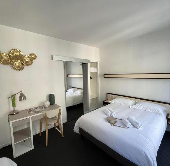 标准三人间, Brit Hotel Des Grands Hommes   Bordeaux Centre