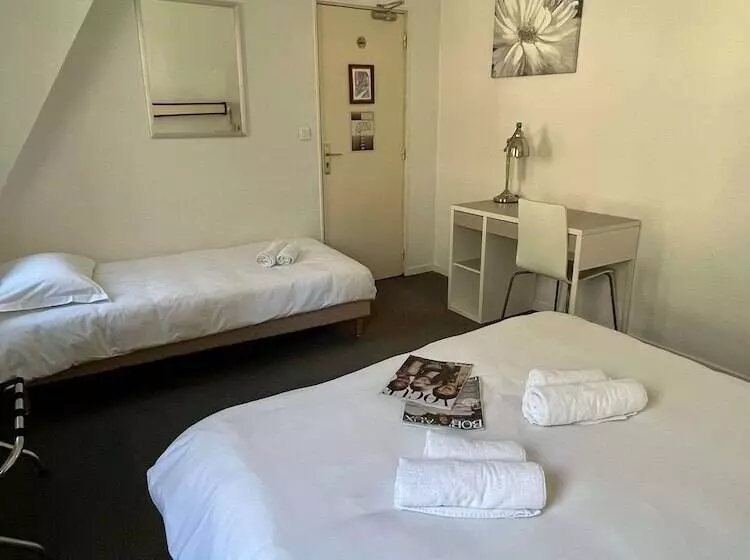 スタンダードトリプルルーム, Brit Hotel Des Grands Hommes   Bordeaux Centre