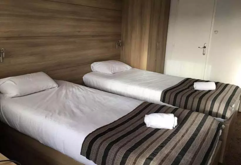 Standard Room, Couett Hôtel Loudéac