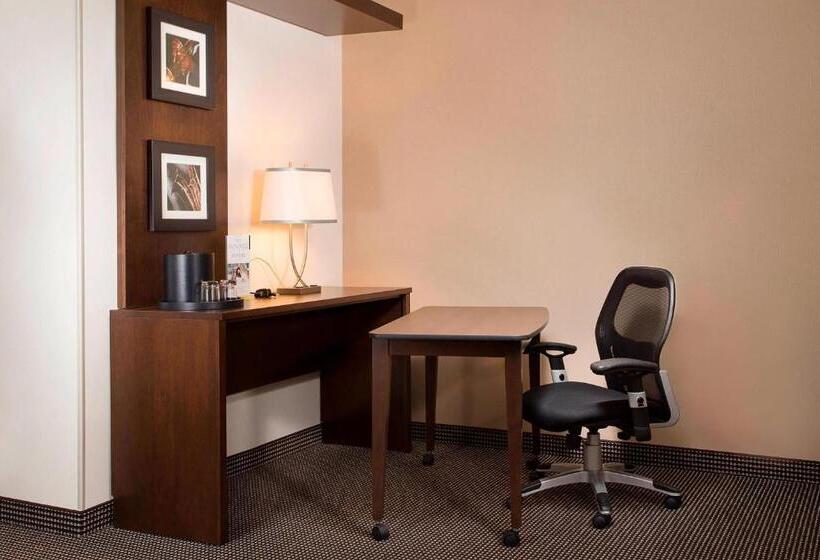 スタンダードルーム, Courtyard By Marriott Montreal Downtown