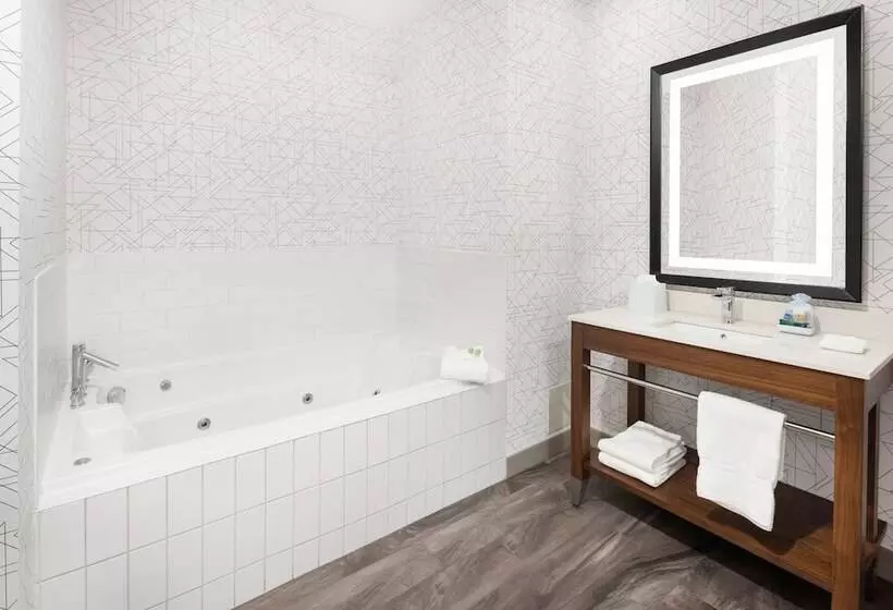 スイート（家族用）, Four Points By Sheraton Calgary Airport