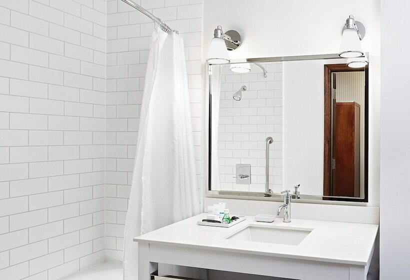 家庭套房, Four Points By Sheraton Calgary Airport
