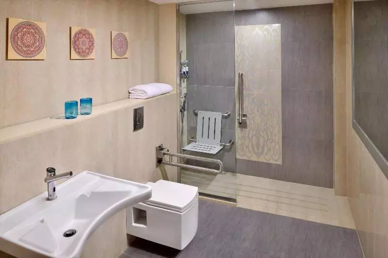 اتاق سوپریور با تخت بزرگ, Four Points By Sheraton Riyadh Khaldia