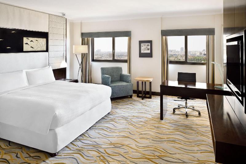 Номер Superior Кровать Кинг, Four Points By Sheraton Riyadh Khaldia