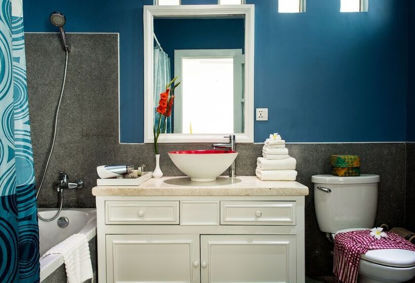 اتاق لوکس, The Frangipani Royal Palace