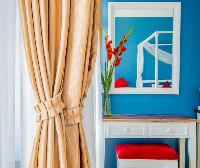 اتاق لوکس, The Frangipani Royal Palace