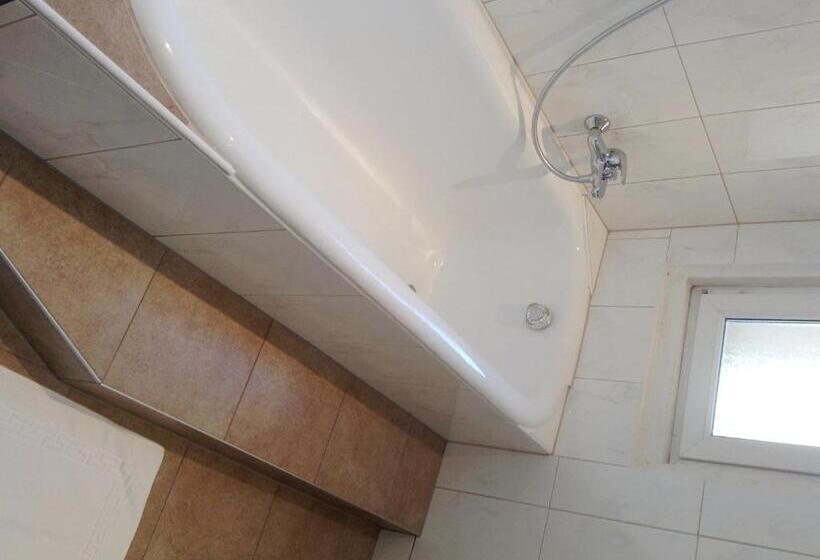 スタンダードトリプルルーム, Gasthof Post