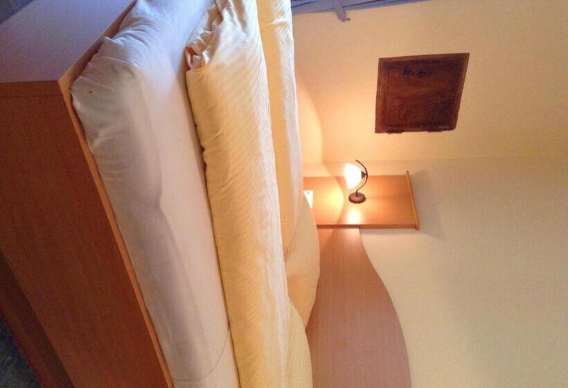 スタンダードルーム, Gasthof Post