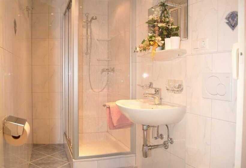 スタンダードルーム, Gasthof Post