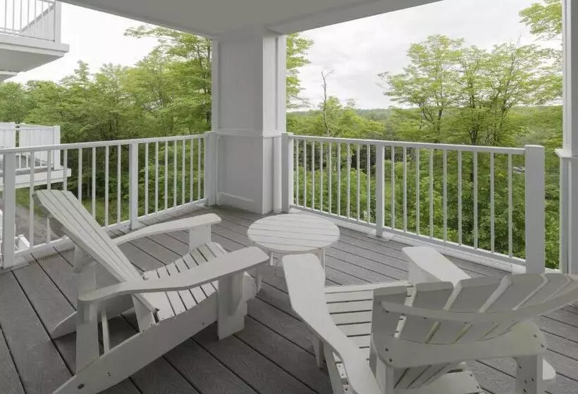 キングサイズベッドのスイートルーム, Jw Marriott The Rosseau Muskoka Resort & Spa