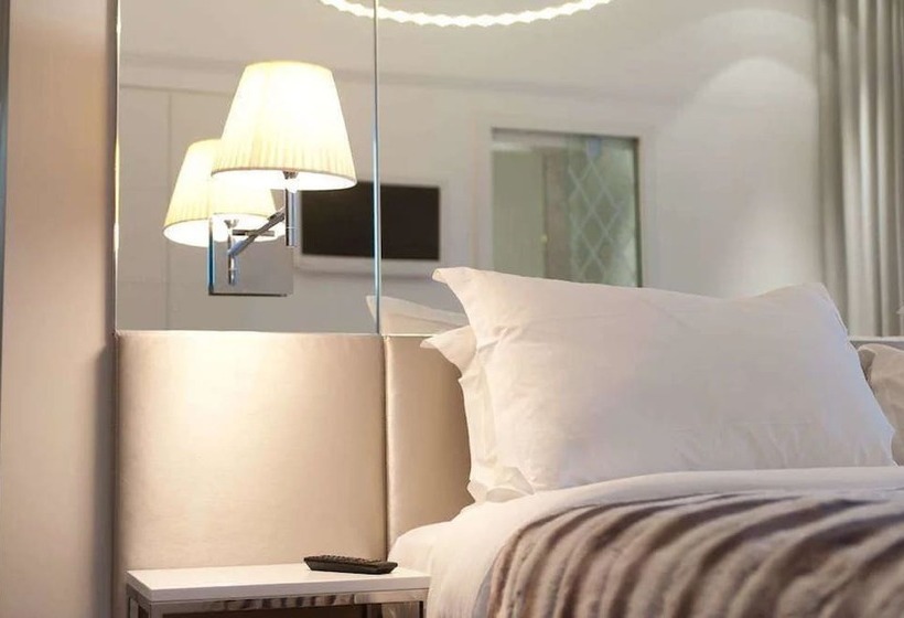 デラックスルーム, Le Cesar