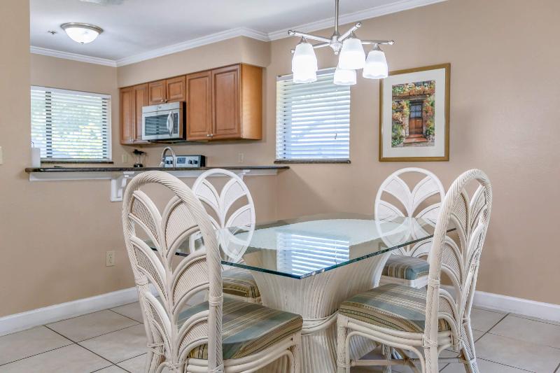 Семейный Номер, Logis Hotel Sol