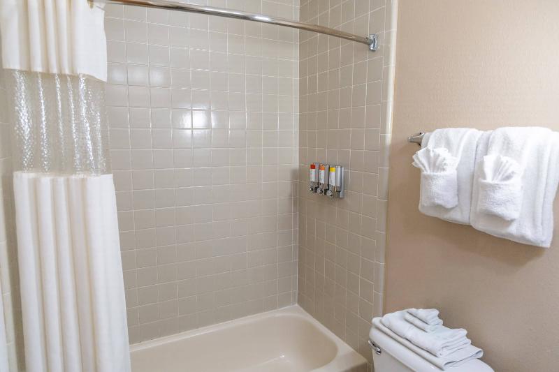 Семейный Номер, Logis Hotel Sol