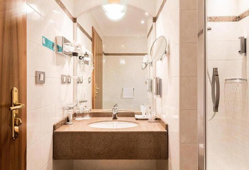 スーペリアシングルルーム, Luna Mondschein