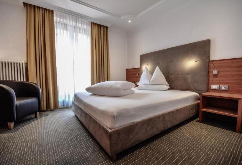 スーペリアシングルルーム, Luna Mondschein