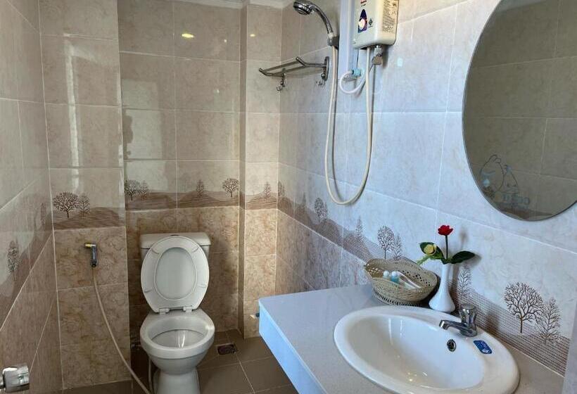 חדר סטנדרט יחיד, Queen Wood