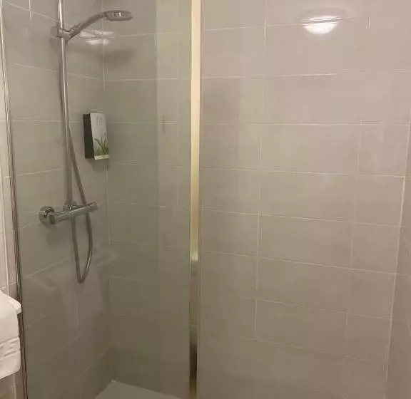 1 Bedroom Apartment, Restaurant Vesontio