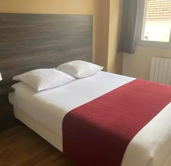 1 Bedroom Apartment, Restaurant Vesontio