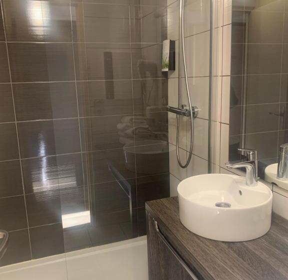 غرفة كومفورت, Restaurant Vesontio