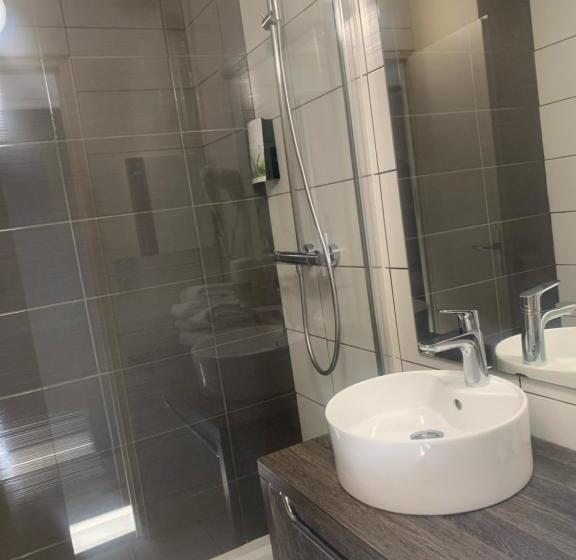 غرفة كومفورت, Restaurant Vesontio