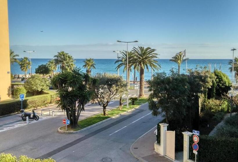 اتاق لوکس با بالکن و چشمانداز دریا, Royalmar