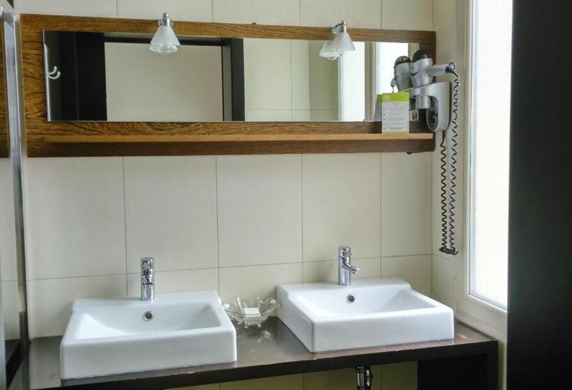 اتاق خانوادگی, Royalmar