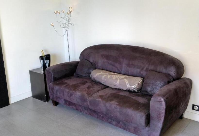 سوییت, Royalmar