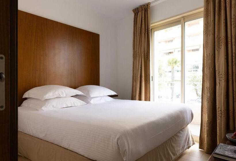 Suite, Royalmar