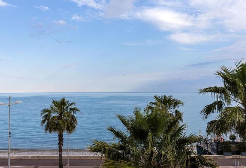 اتاق استاندارد با چشمانداز دریا, Royalmar