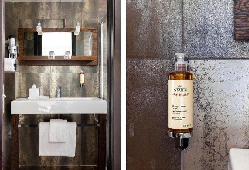 اتاق لوکس با بالکن, Royalmar