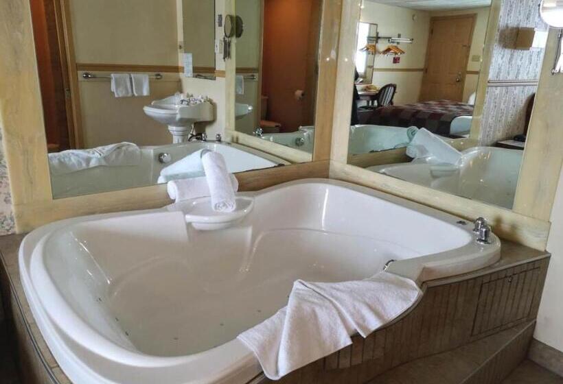 جناح جونيور, Motel La Marquise