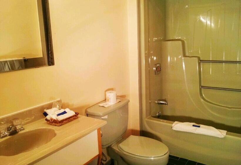Номер Стандарт 2 Двуспальные Кровати, Motel La Marquise