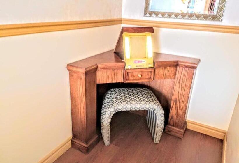 غرفه قياسيه سريرين مزدوجين, Motel La Marquise