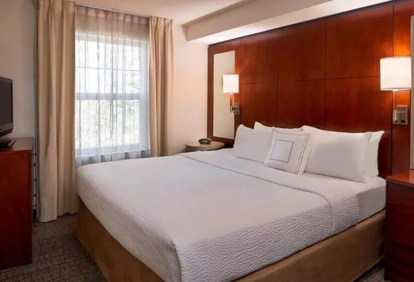 キングサイズベッドのスイートルーム, Residence Inn By Marriott Gravenhurst Muskoka Wharf