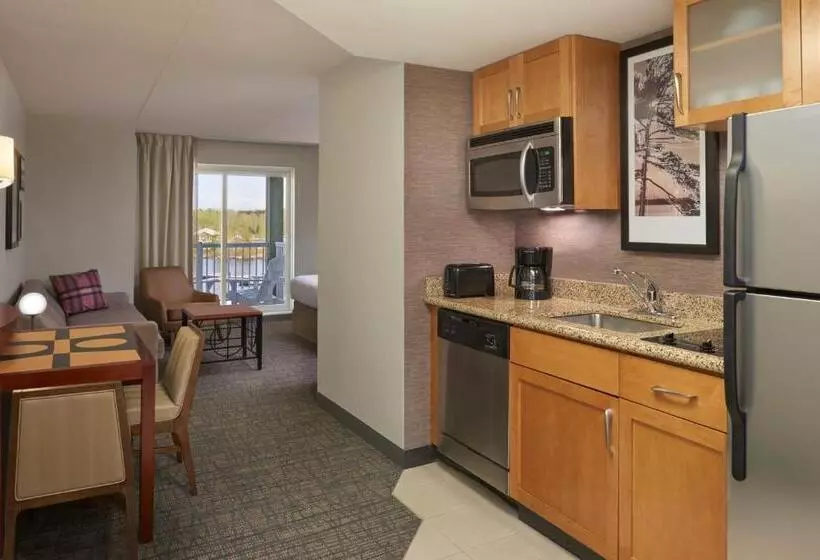 クイーンベッドのスタンダードスタジオ, Residence Inn By Marriott Gravenhurst Muskoka Wharf