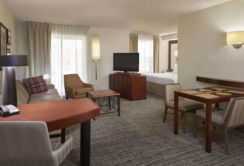 Suite with lake view, Residence Inn By Marriott Gravenhurst Muskoka Wharf