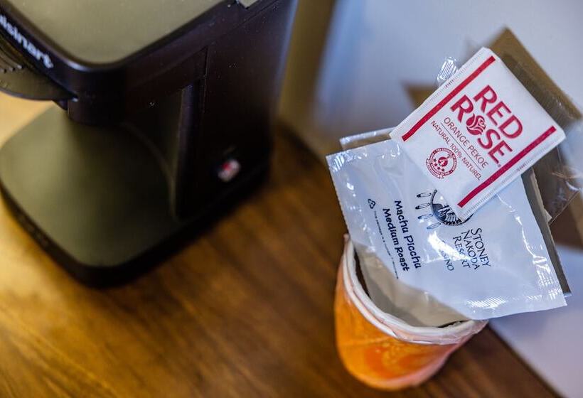 غرفه قياسيه سريرين مزدوجين, Stoney Nakoda Resort & Casino