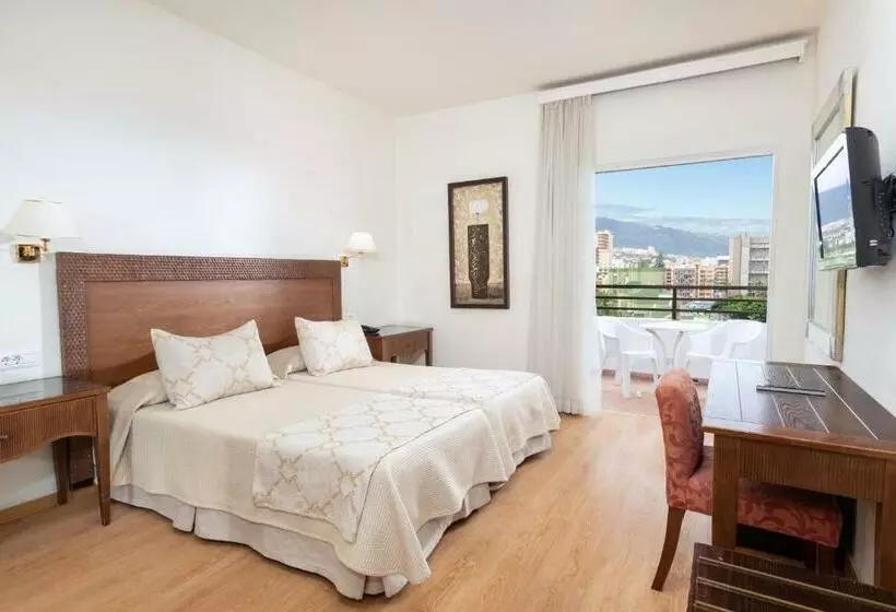اتاق استاندارد با چشمانداز کوهستان, Hc Hotel Magec