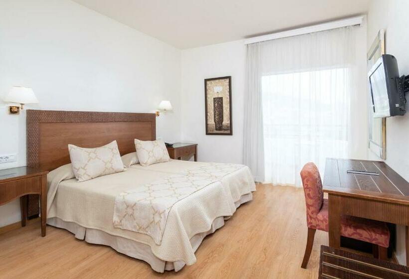 غرفة قياسية مطلة على الجبل, Hc Hotel Magec