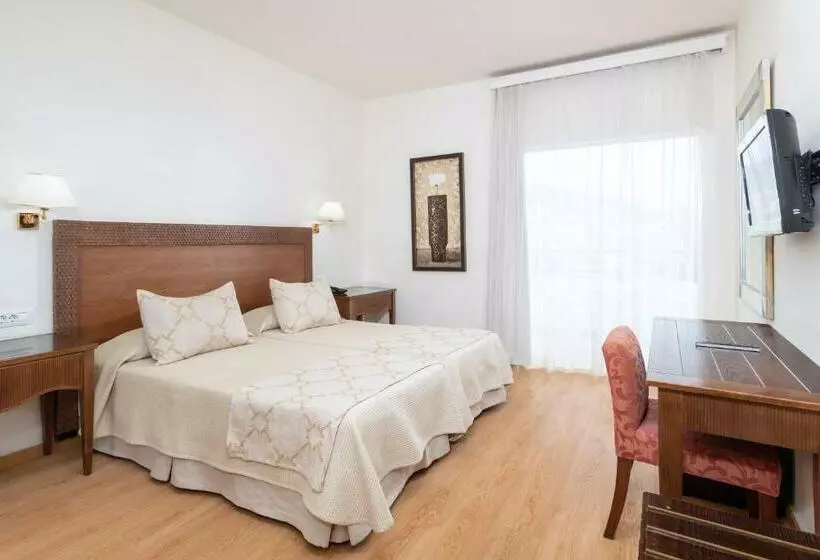 اتاق استاندارد با چشمانداز کوهستان, Hc Hotel Magec