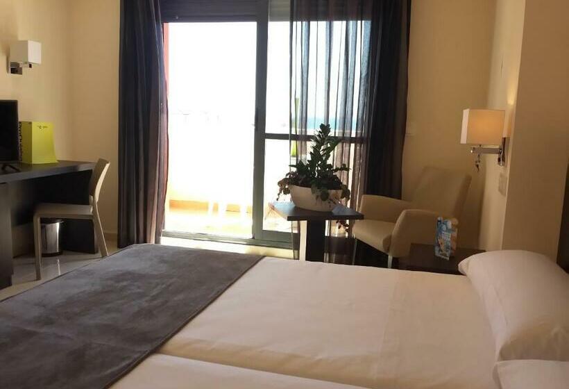 Номер Стандарт, Adaria Vera