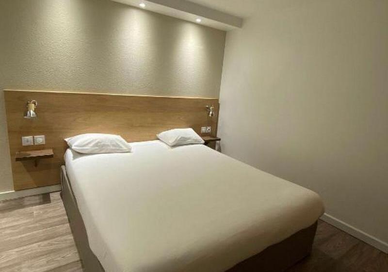 ファミリールーム, Adaria Vera