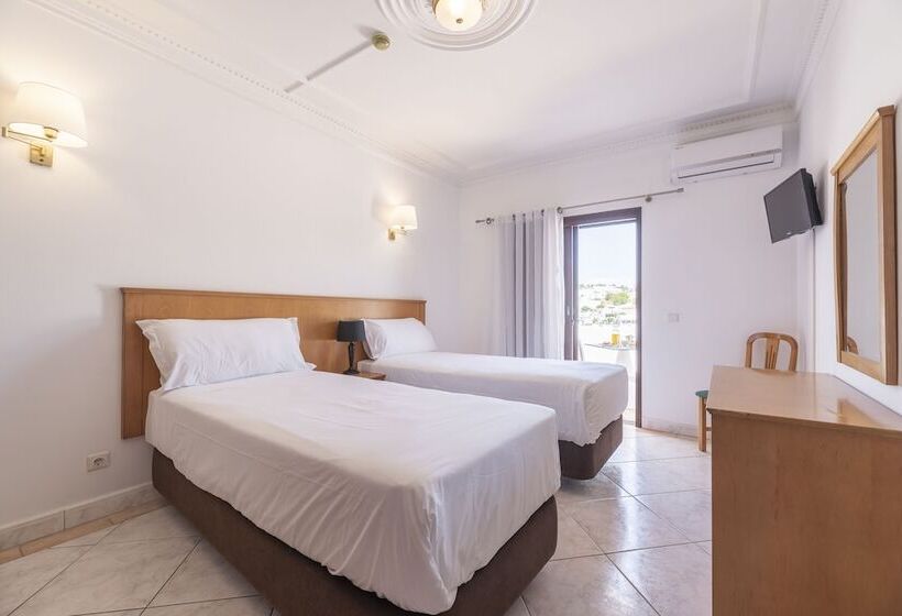 Номер Стандарт с Балконом, Bertolina Guest House